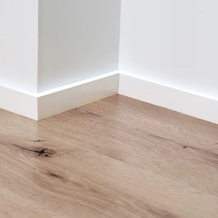 ZOCALO DE XPS 6 cm x 2 Mts BLANCO - Miniatura 2